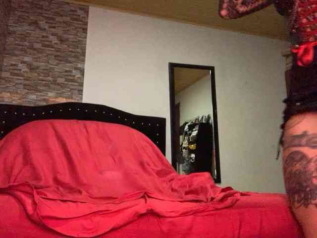 MishelleZakii webcam