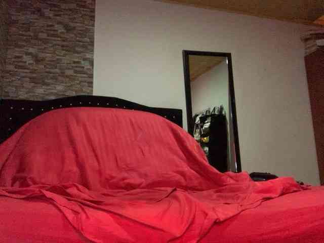 MishelleZakii webcam