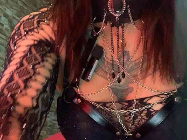 MishelleZakii webcam