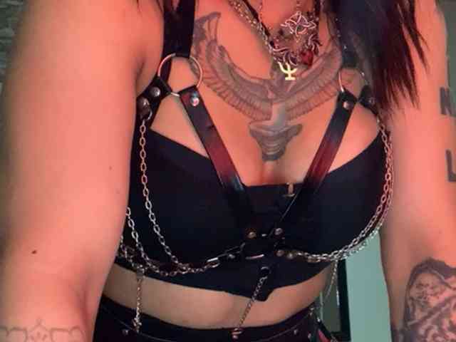 MishelleZakii MishelleZakii