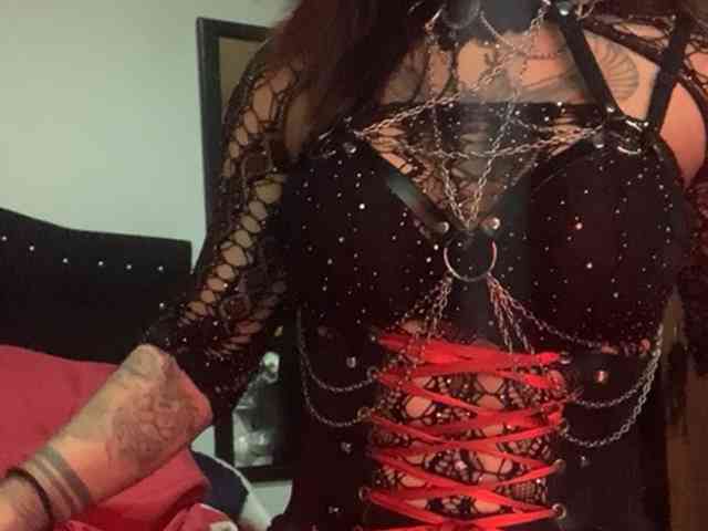 MishelleZakii webcam