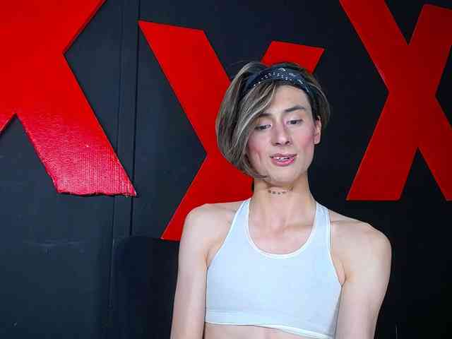 ALANNFOOX Live Webcam on BongaCams