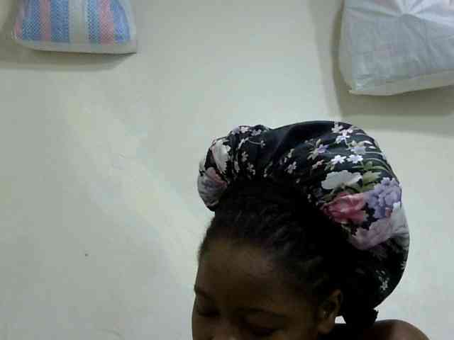 Cutefacebigasss webcam