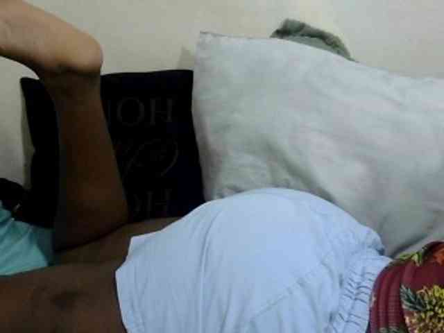 Cutefacebigasss webcam