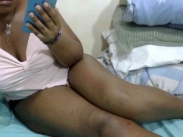 Cutefacebigasss webcam