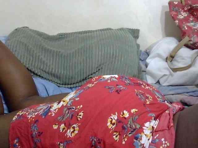 Cutefacebigasss webcam