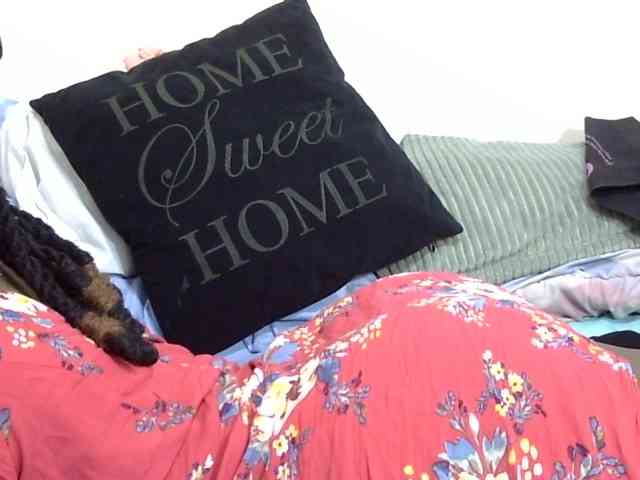 Cutefacebigasss webcam