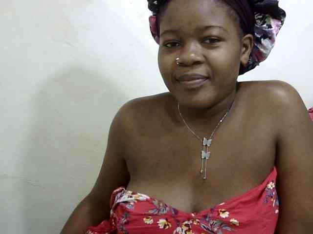 Cutefacebigasss webcam