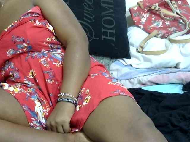 Cutefacebigasss webcam