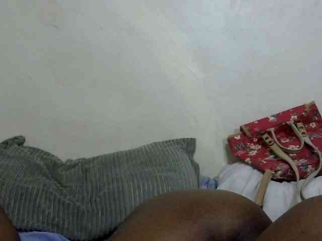 Cutefacebigasss webcam