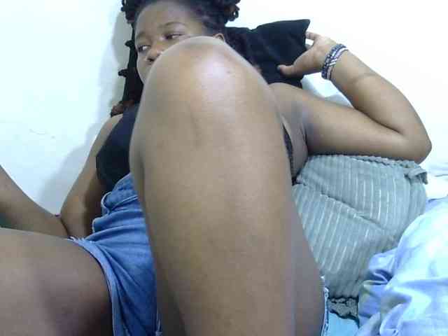 Cutefacebigasss webcam