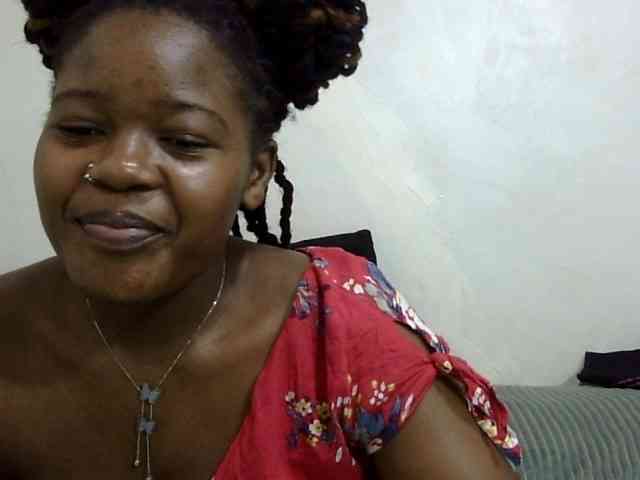 Cutefacebigasss webcam