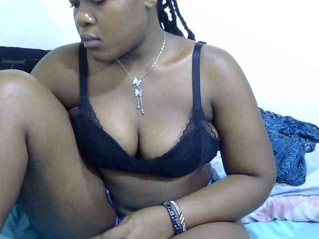 Cutefacebigasss webcam