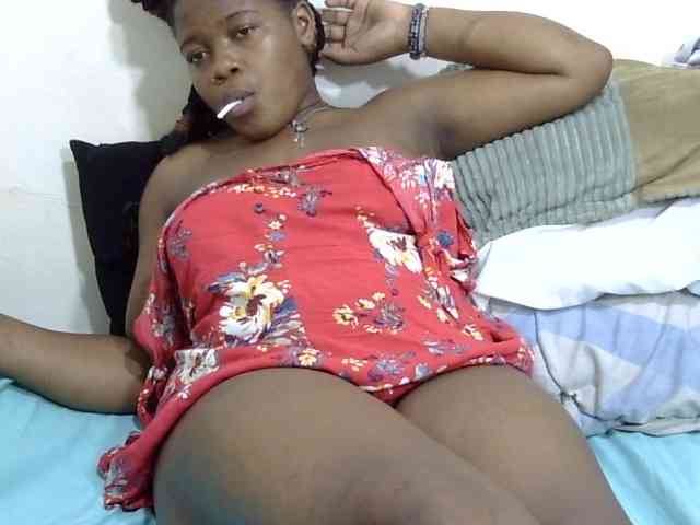 Cutefacebigasss webcam