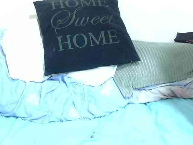 Cutefacebigasss webcam