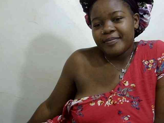 Cutefacebigasss webcam