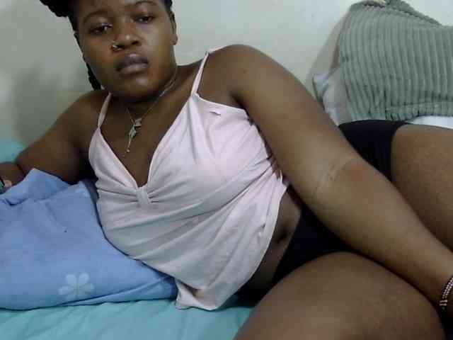 Cutefacebigasss webcam