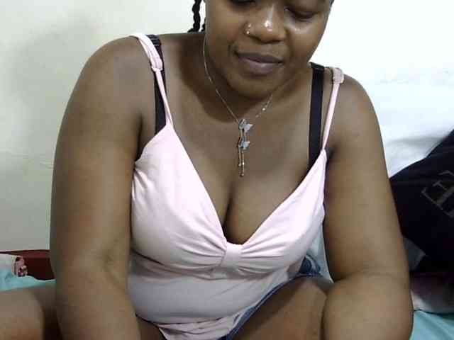 Cutefacebigasss webcam