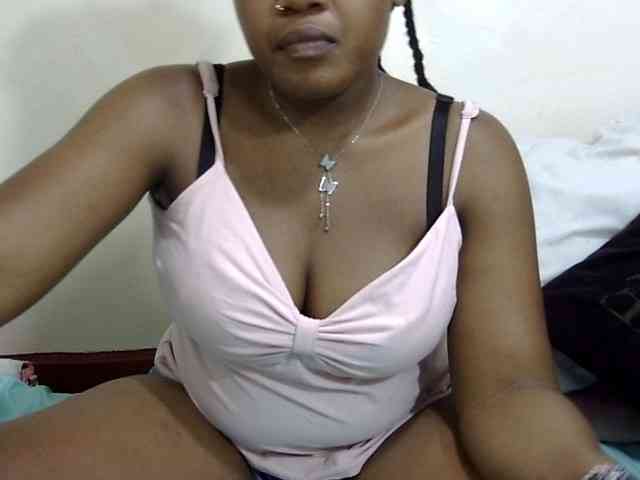 Cutefacebigasss webcam