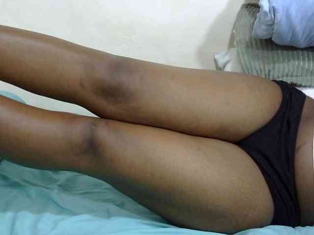 Cutefacebigasss webcam