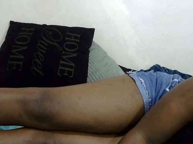 Cutefacebigasss webcam