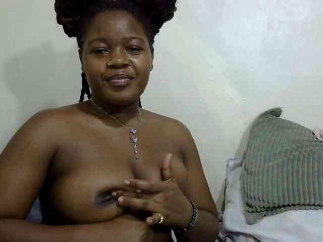 Cutefacebigasss webcam