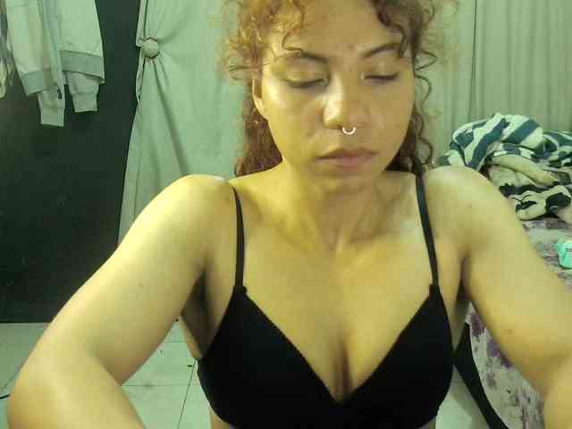 VioletSmmithh webcam