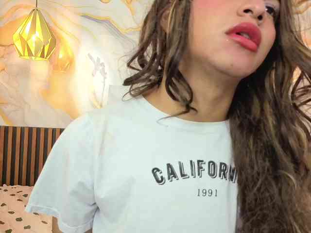 AndyTovar Live Webcam on BongaCams