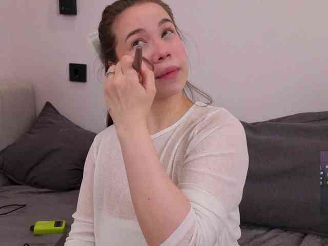 EvaBliss Live Webcam on BongaCams