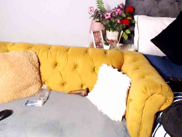 sexyBellaXXXa Live Webcam on BongaCams