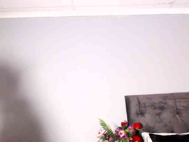 sexyBellaXXXa webcam