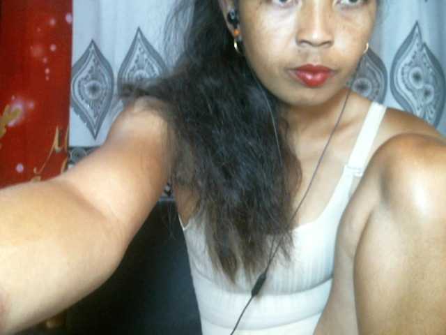 Bellah-Nastia's BongaCams show and profile