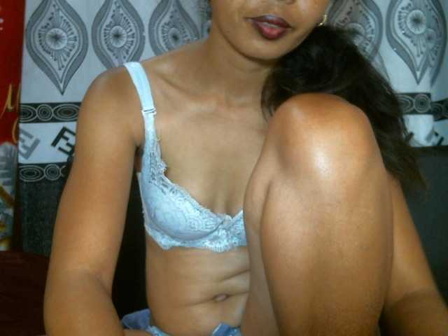 Bellah-Nastia's BongaCams show and profile