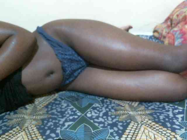 Sexxiemaya Live Webcam on BongaCams