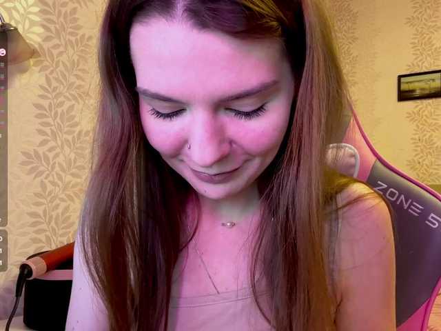 JoannGrater's BongaCams show and profile