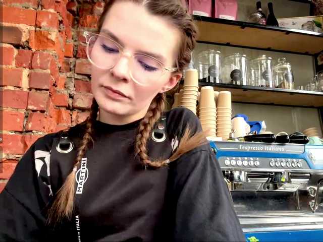 JoannGrater's BongaCams show and profile