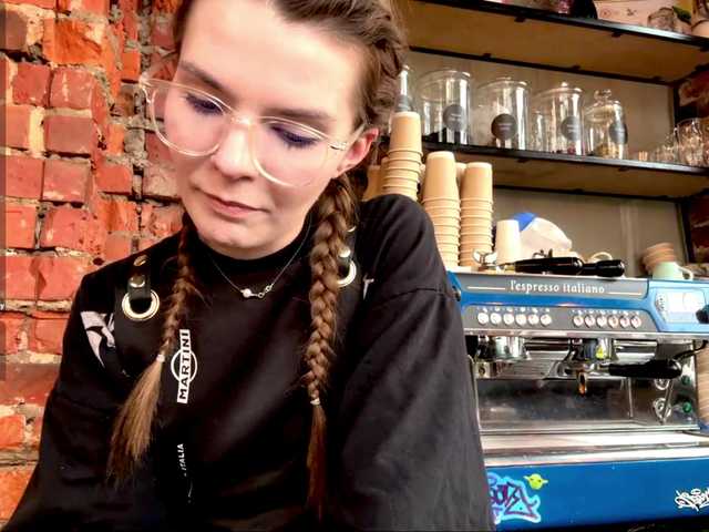 JoannGrater's BongaCams show and profile