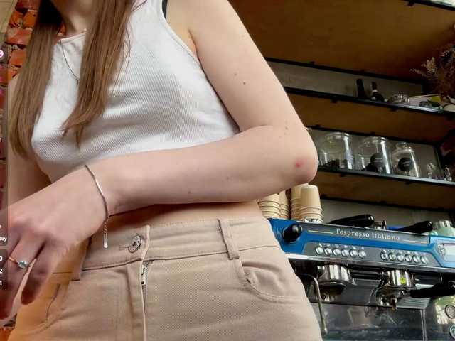 JoannGrater's BongaCams show and profile