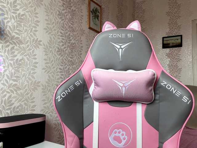 JoannGrater's BongaCams show and profile