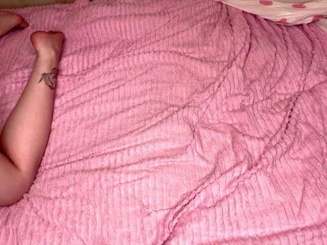 JoannGrater's BongaCams show and profile