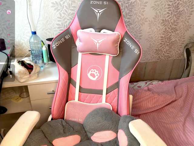 JoannGrater's BongaCams show and profile