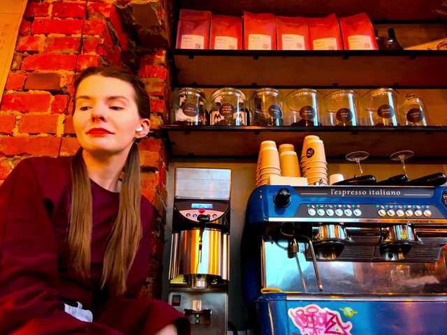 JoannGrater's BongaCams show and profile