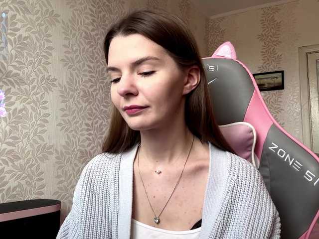 JoannGrater's BongaCams show and profile