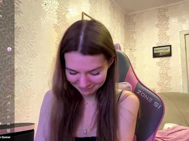 JoannGrater's BongaCams show and profile