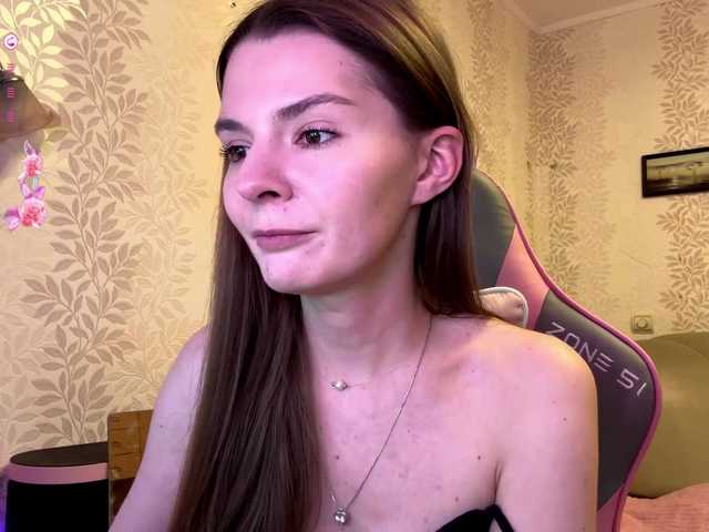 JoannGrater's BongaCams show and profile