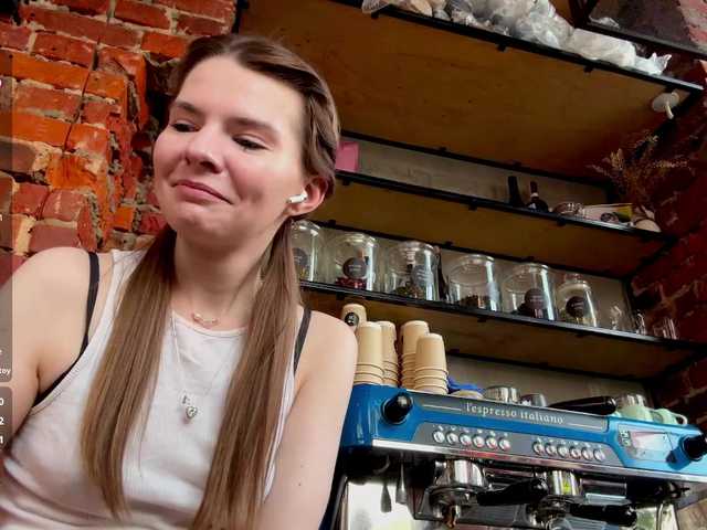 JoannGrater live cam profile