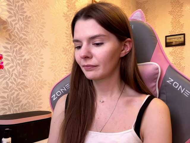 JoannGrater's BongaCams show and profile