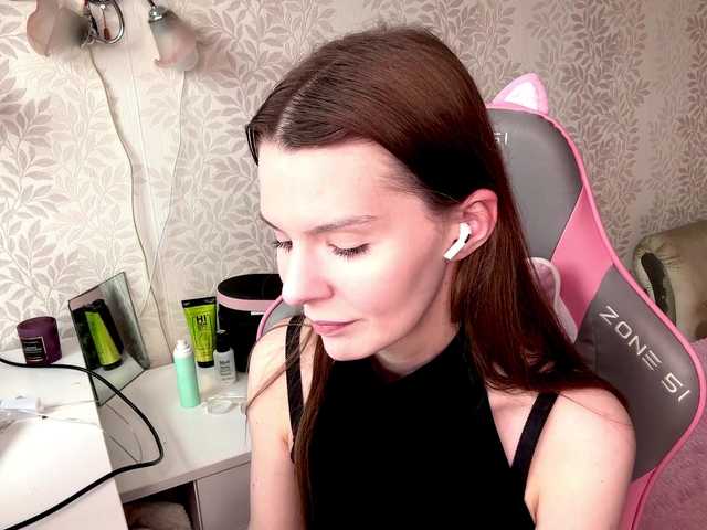 JoannGrater's BongaCams show and profile