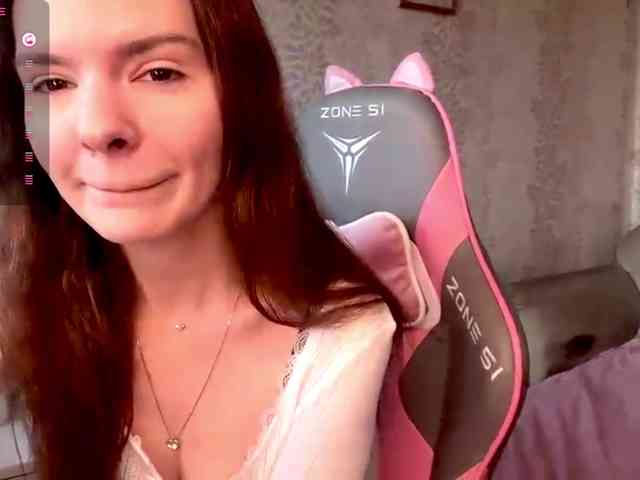 JoannGrater webcam
