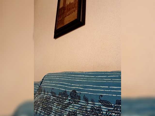 Cris810a's BongaCams show and profile